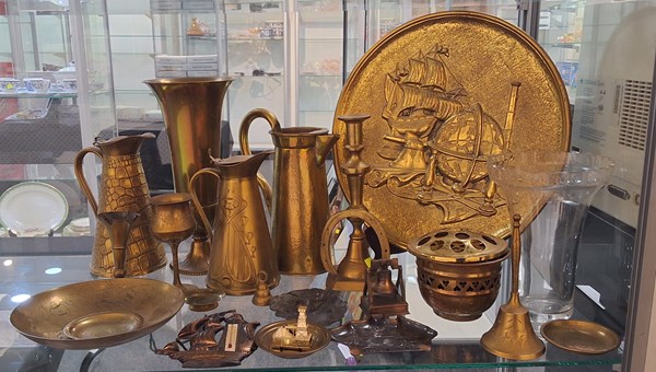 Lot 1248 - BRASSWARES