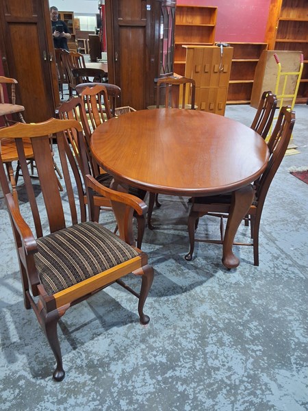 Lot 110 - DINING SUITE