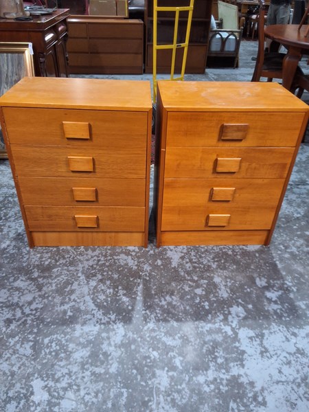 Lot 7 - BEDSIDES