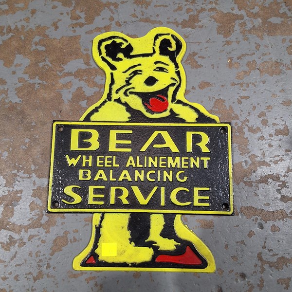 Lot 32 - SERVICE PLAQUE