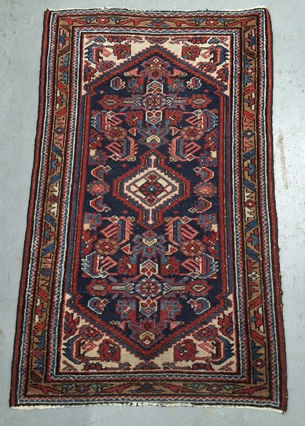 Lot 196 - PERSIAN RUG