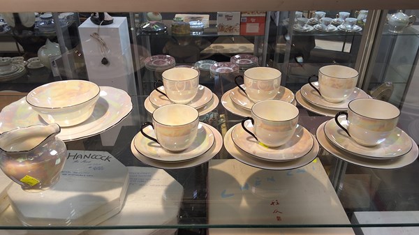 Lot 1463 - TEA SET