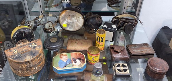 Lot 1171 - RUSTIC SUNDRIES