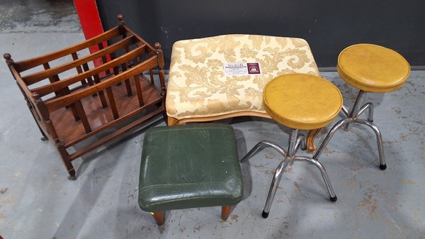 Lot 149 - FURNITURE LOT