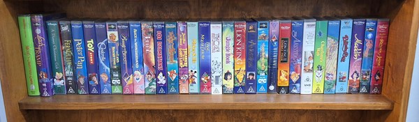Lot 1155 - DISNEY VIDEOS