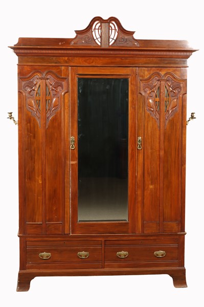 Lot 73 - ART NOUVEAU WARDROBE