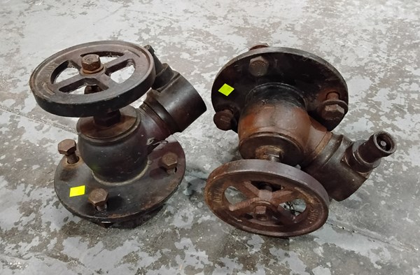 Lot 247 - WATER PIPE TAPS