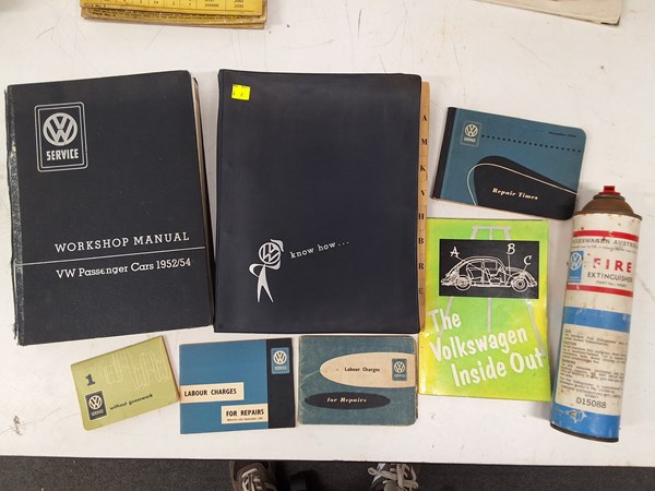 Lot 1313 - VOLKSWAGEN MANUALS
