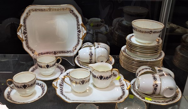 Lot 1283 - TEA SET