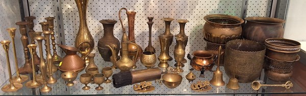 Lot 1440 - BRASSWARE