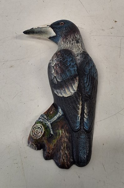 Lot 433 - MAGPIE WALL DECOR