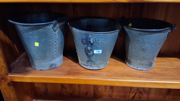 Lot 148 - BUCKETS