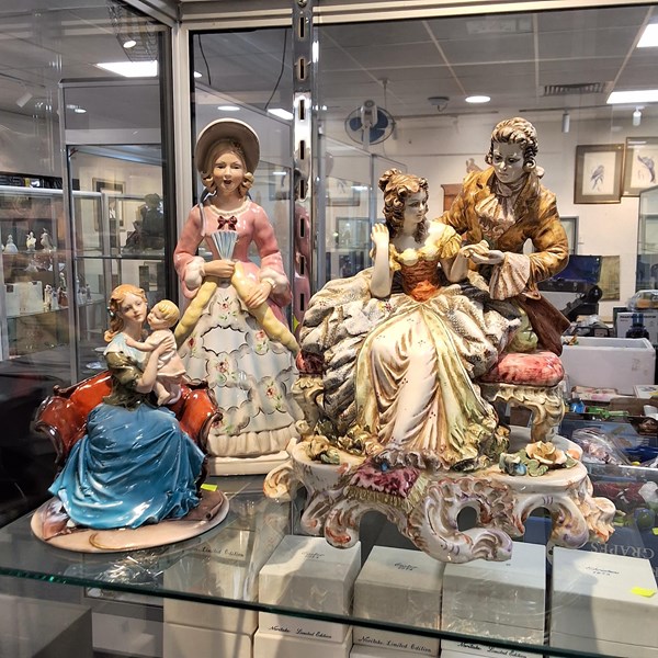 Lot 1485 - CHINA FIGURES