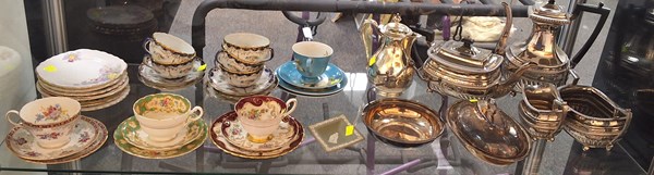 Lot 1249 - CHINA AND GLASSWARE