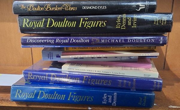 Lot 1369 - REFERENCE BOOKS