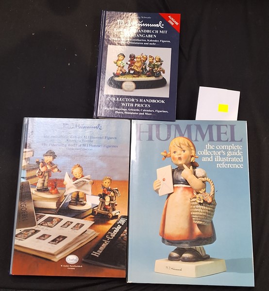 Lot 1365 - REFERENCE BOOKS