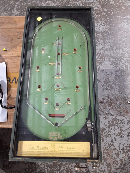 Lot 14 - PINBALL GAME