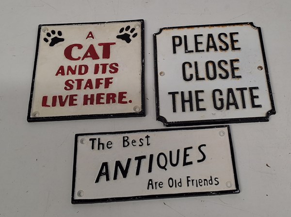 Lot 1319 - NOVELTY SIGNS