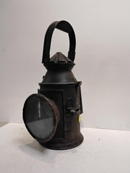 Lot 1253 - RAIL LAMP