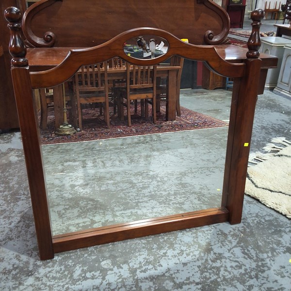 Lot 94 - MIRROR