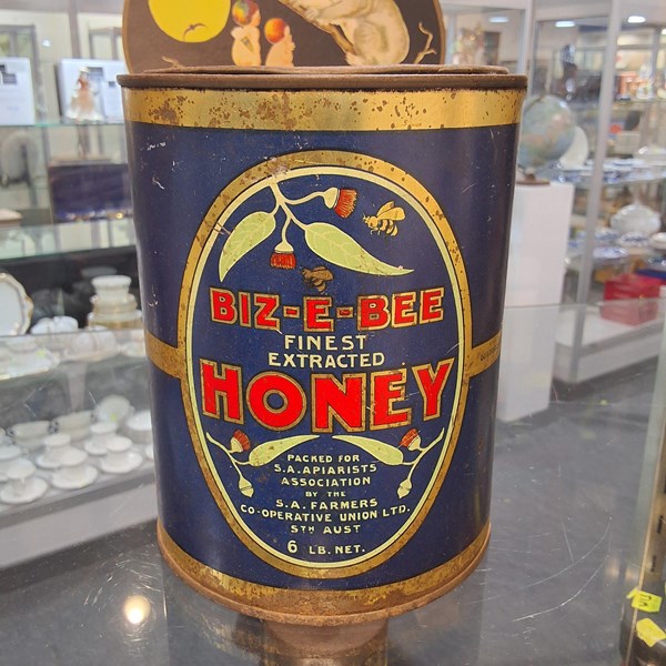 Lot 1087 - BIZ-E-BEE HONEY TIN