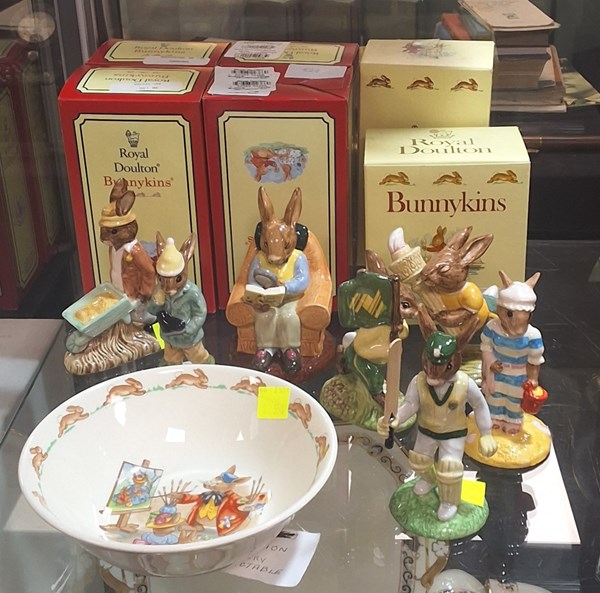 Lot 1281 - BUNNYKINS FIGURINES