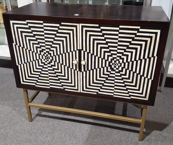 Lot 338 - SIDEBOARD