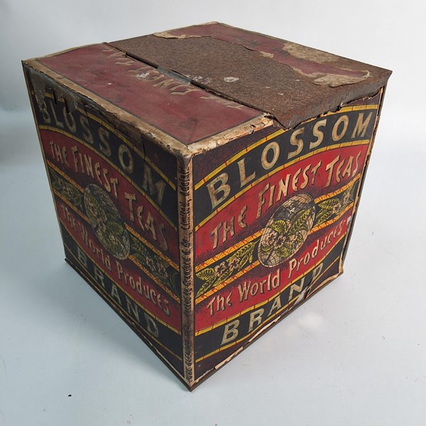 Lot 1111 - BLOSSOM TEA TIN