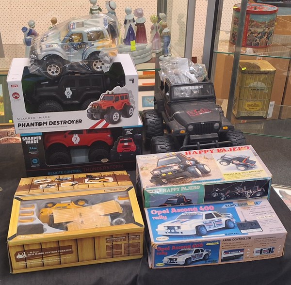 Lot 1534 - RC CARS