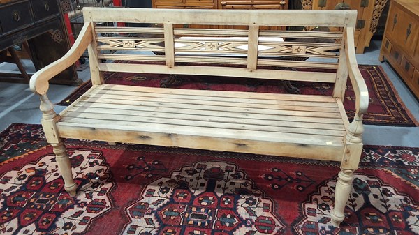 Lot 377 - STATION BENCH