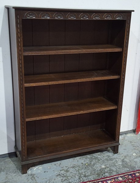 Lot 203 - BOOKSHELF