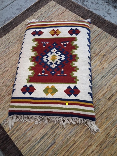 Lot 176 - FLOOR CUSHION