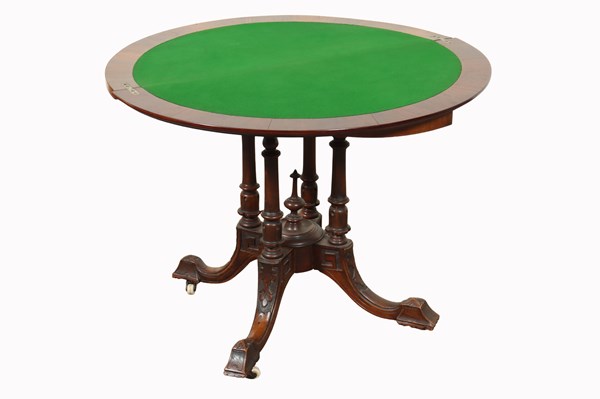 Lot 94 - GAMES TABLE