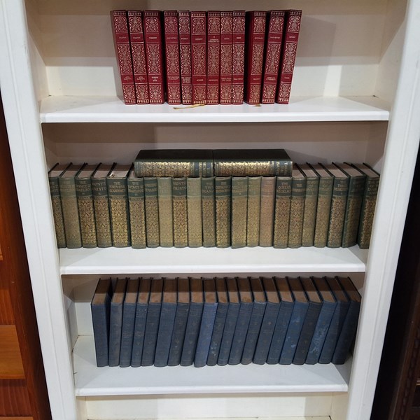 Lot 206 - BOOKS