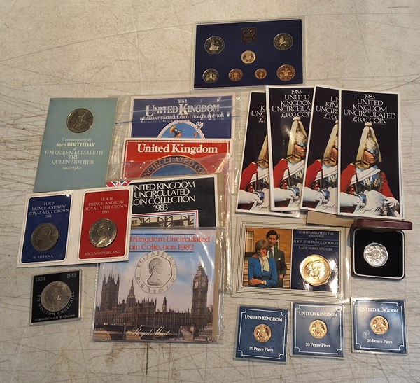 Lot 1046 - COINS