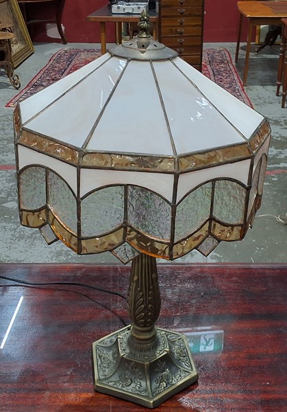 Lot 202 - TABLE LAMP