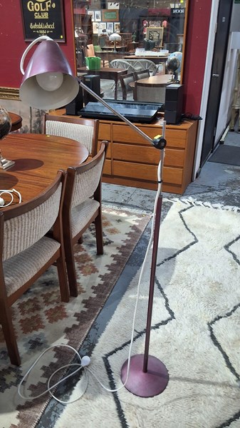 Lot 17 - STANDARD LAMP