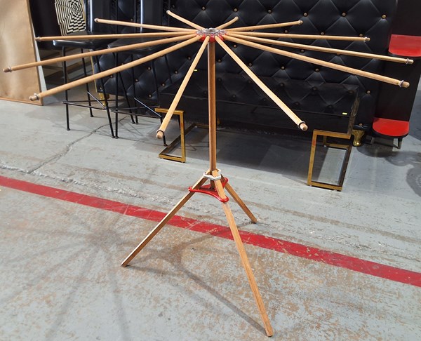 Lot 264 - DRI-RAK CLOTHES AIRER