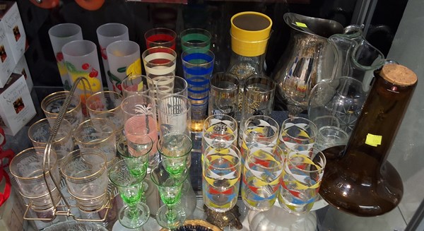 Lot 1467 - ASSORTED GLASSWARE