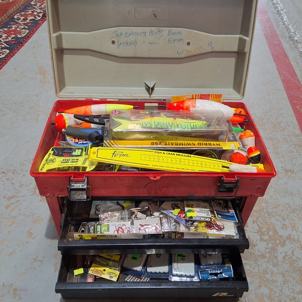 Lot 321 - FISHING TACKLE BOX