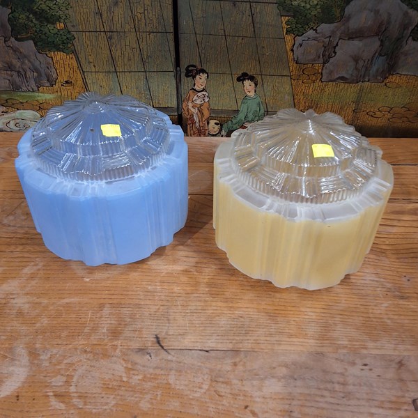 Lot 368 - LAMP SHADES