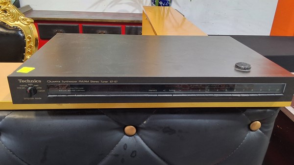 Lot 333 - TUNER