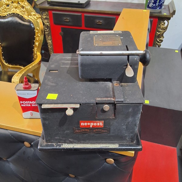 Lot 1472 - FRANKING MACHINE