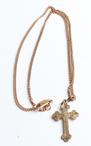 Lot 1032 - GOLD NECKLACE