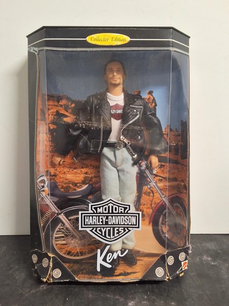 Lot 1339 - KEN DOLL