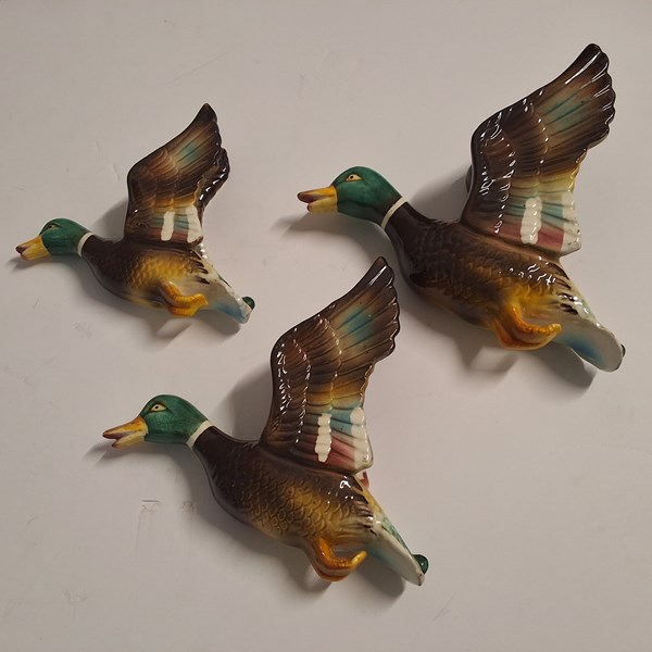 Lot 1282 - WALL BIRDS
