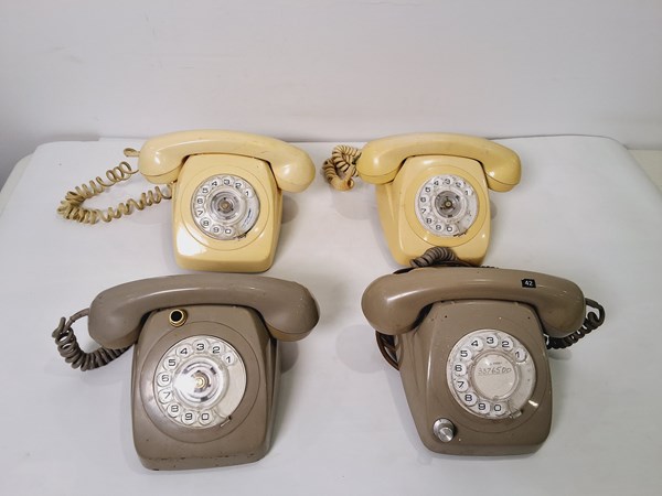 Lot 1227 - TELEPHONES