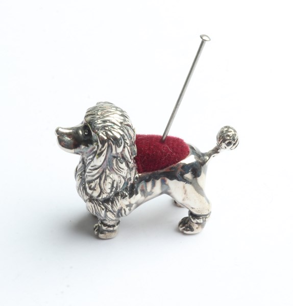 Lot 1058 - SILVER PIN CUSHION