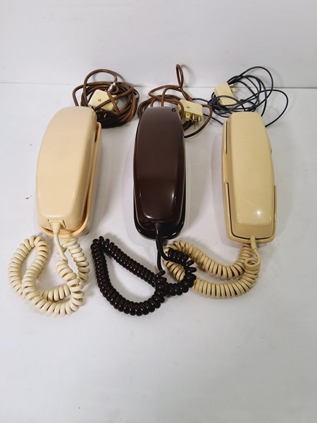 Lot 1377 - TELEPHONES