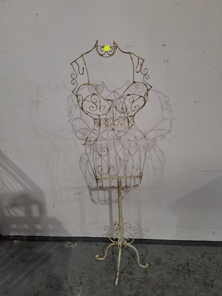 Lot 406 - MANNEQUIN